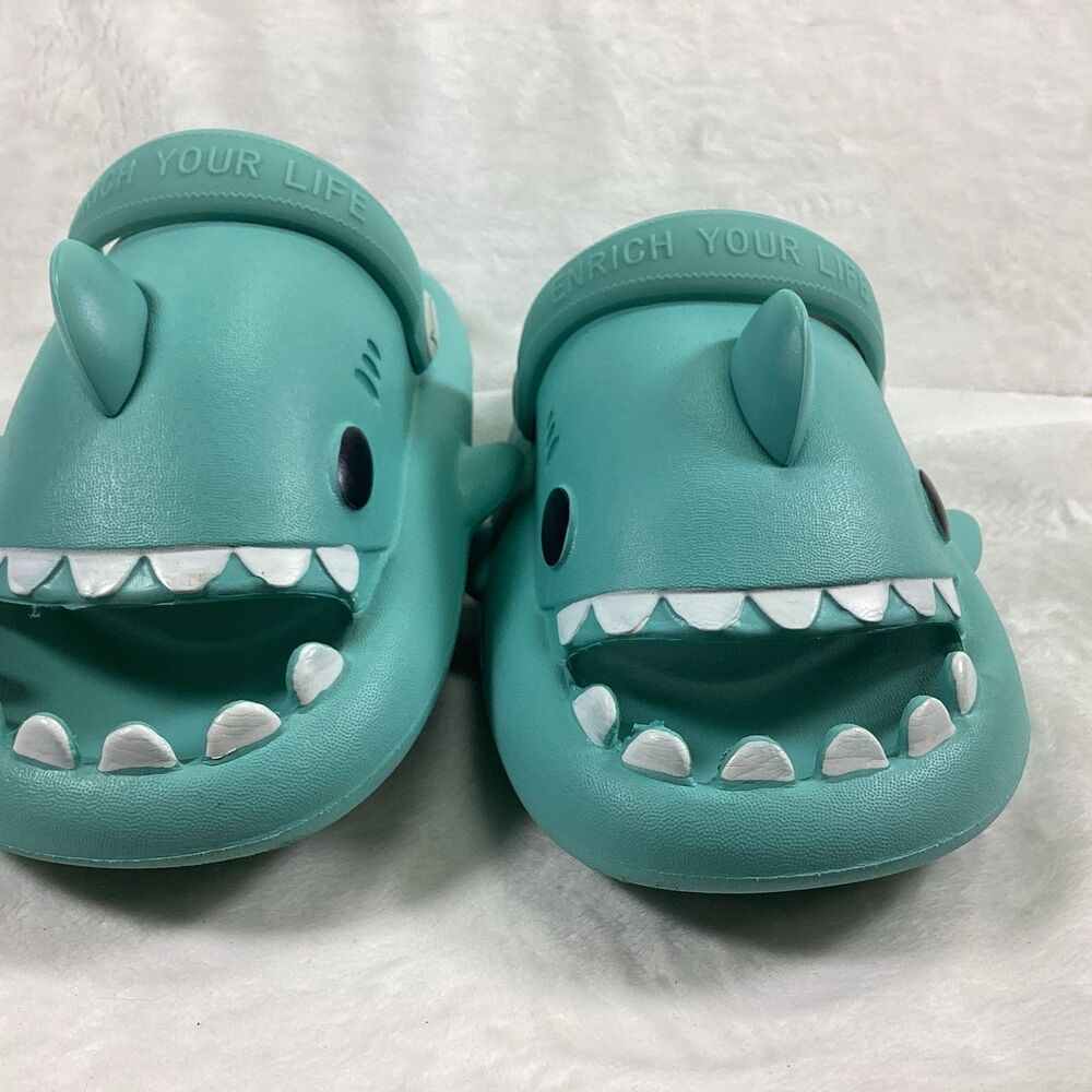 Shark Slides Sandals Unisex Non Slip Slippers Kids Size 12 Shoes Shark Flip Flop - Picture 3 of 7